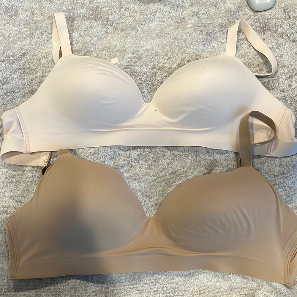 Soma Enbliss wireless bras - nude and light pink